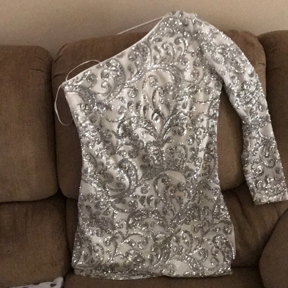 Lulus bodycon white and silver dress